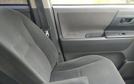 Toyota Noah III, 2008 год, 980 000 рублей, 16 фотография