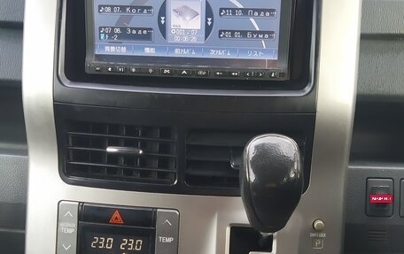 Toyota Noah III, 2008 год, 980 000 рублей, 14 фотография