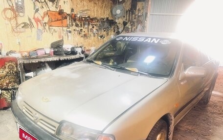 Nissan Primera II рестайлинг, 1991 год, 250 000 рублей, 4 фотография