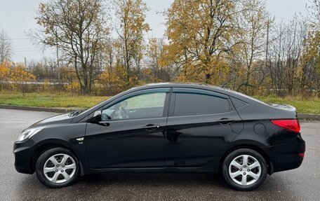 Hyundai Solaris II рестайлинг, 2011 год, 800 000 рублей, 2 фотография
