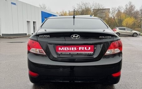 Hyundai Solaris II рестайлинг, 2011 год, 800 000 рублей, 5 фотография