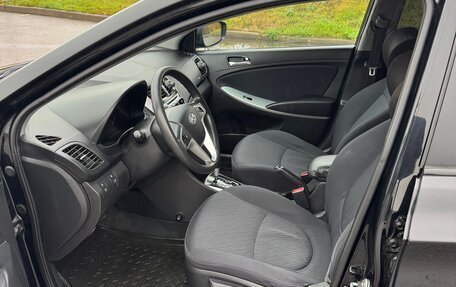 Hyundai Solaris II рестайлинг, 2011 год, 800 000 рублей, 8 фотография