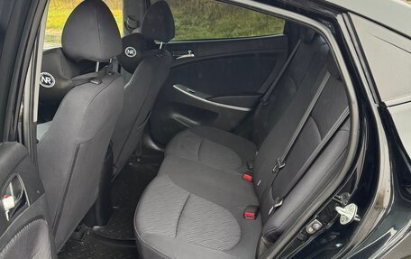 Hyundai Solaris II рестайлинг, 2011 год, 800 000 рублей, 9 фотография