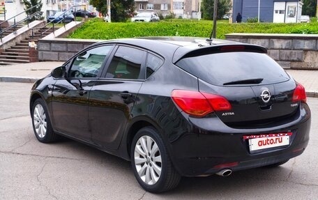 Opel Astra J, 2010 год, 530 000 рублей, 9 фотография