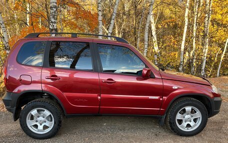 Chevrolet Niva I рестайлинг, 2011 год, 459 000 рублей, 2 фотография