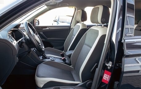Volkswagen Tiguan II, 2020 год, 2 355 000 рублей, 13 фотография