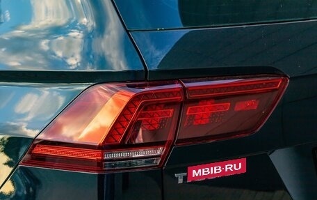 Volkswagen Tiguan II, 2020 год, 2 355 000 рублей, 12 фотография