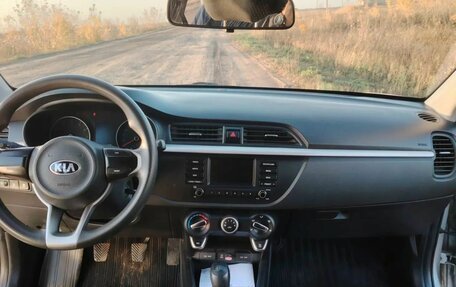 KIA Rio IV, 2018 год, 1 400 000 рублей, 3 фотография