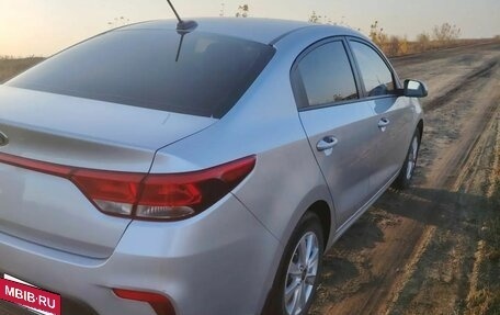 KIA Rio IV, 2018 год, 1 400 000 рублей, 10 фотография