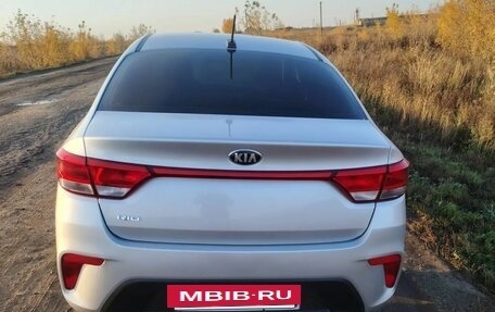 KIA Rio IV, 2018 год, 1 400 000 рублей, 12 фотография