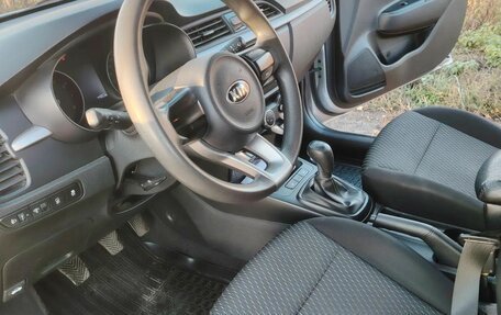 KIA Rio IV, 2018 год, 1 400 000 рублей, 16 фотография