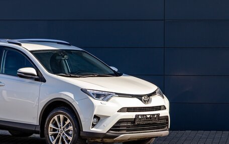 Toyota RAV4, 2019 год, 2 055 000 рублей, 9 фотография