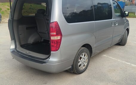 Hyundai Grand Starex Grand Starex I рестайлинг 2, 2011 год, 1 600 000 рублей, 13 фотография