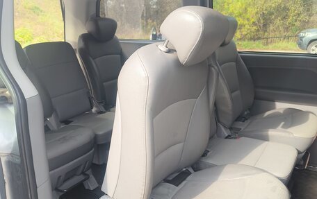 Hyundai Grand Starex Grand Starex I рестайлинг 2, 2011 год, 1 600 000 рублей, 15 фотография