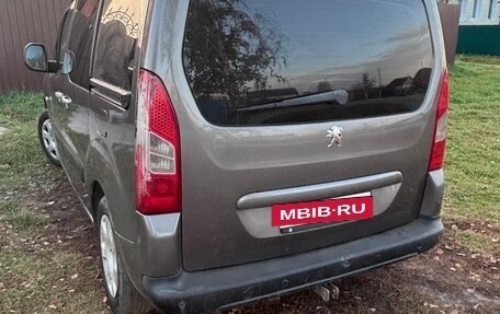 Peugeot Partner II рестайлинг 2, 2010 год, 650 000 рублей, 8 фотография