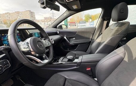 Mercedes-Benz A-Класс, 2019 год, 1 940 000 рублей, 23 фотография