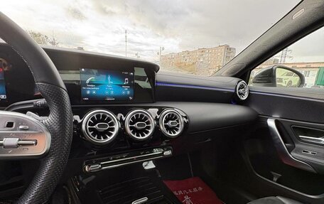 Mercedes-Benz A-Класс, 2019 год, 1 940 000 рублей, 27 фотография