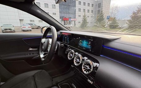 Mercedes-Benz A-Класс, 2019 год, 1 940 000 рублей, 34 фотография