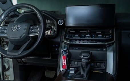 Toyota Land Cruiser, 2022 год, 9 600 000 рублей, 2 фотография