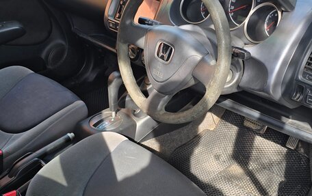 Honda Fit III, 2001 год, 270 000 рублей, 4 фотография