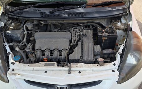Honda Fit III, 2001 год, 270 000 рублей, 8 фотография