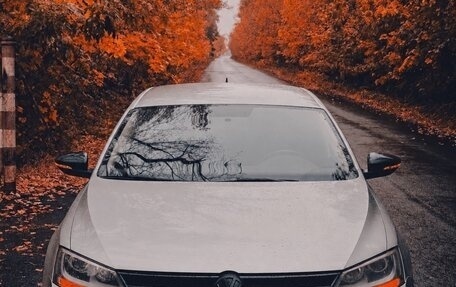 Volkswagen Jetta VI, 2016 год, 1 500 000 рублей, 1 фотография