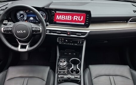 KIA K5, 2023 год, 2 235 000 рублей, 11 фотография