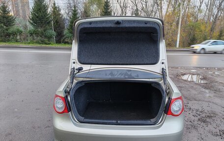 Volkswagen Jetta VI, 2005 год, 570 000 рублей, 18 фотография