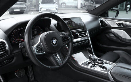 BMW 8 серия, 2019 год, 6 970 000 рублей, 13 фотография