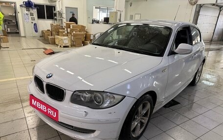 BMW 1 серия, 2011 год, 525 000 рублей, 1 фотография