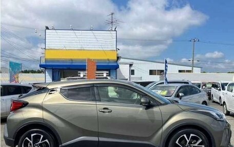 Toyota C-HR I рестайлинг, 2022 год, 1 497 000 рублей, 4 фотография