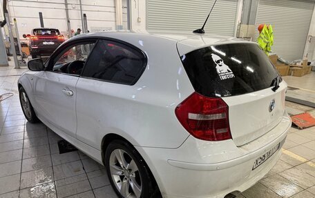 BMW 1 серия, 2011 год, 525 000 рублей, 4 фотография
