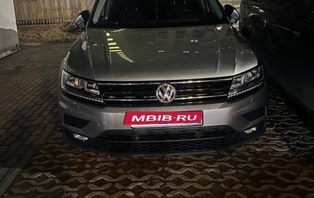 Volkswagen Tiguan II, 2019 год, 2 560 000 рублей, 10 фотография
