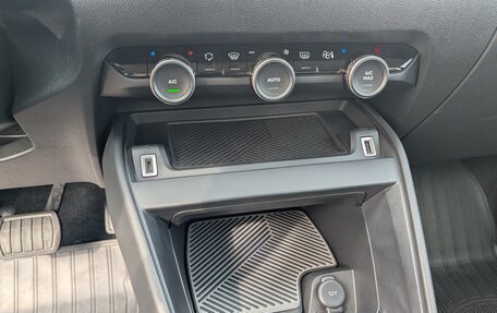 Citroen C4, 2021 год, 1 750 000 рублей, 14 фотография