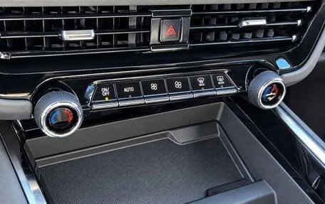 Chevrolet Suburban, 2026 год, 12 000 000 рублей, 16 фотография