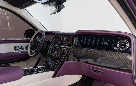 Rolls-Royce Cullinan, 2025 год, 55 790 000 рублей, 16 фотография