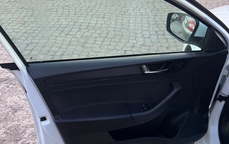 Skoda Rapid I, 2018 год, 925 000 рублей, 8 фотография