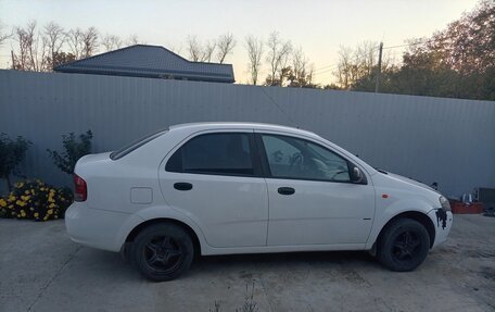 Chevrolet Aveo III, 2005 год, 250 000 рублей, 2 фотография