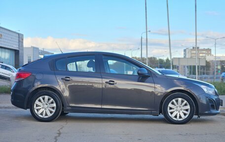 Chevrolet Cruze II, 2013 год, 800 000 рублей, 4 фотография