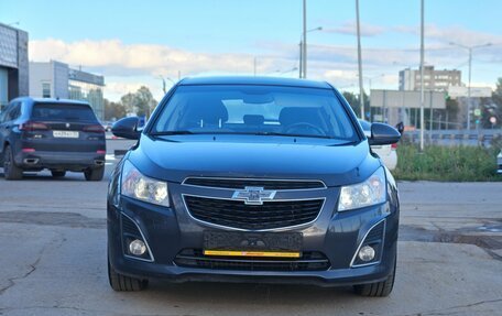 Chevrolet Cruze II, 2013 год, 800 000 рублей, 2 фотография