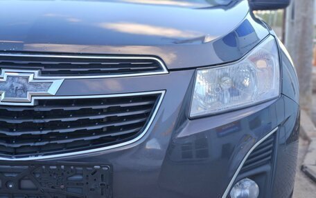 Chevrolet Cruze II, 2013 год, 800 000 рублей, 10 фотография