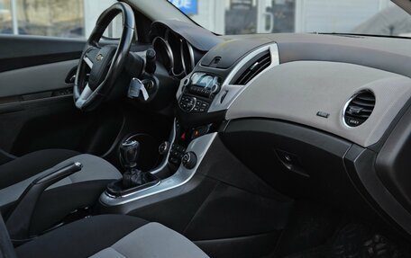 Chevrolet Cruze II, 2013 год, 800 000 рублей, 13 фотография