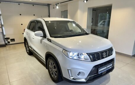 Suzuki Vitara II рестайлинг, 2021 год, 2 400 000 рублей, 3 фотография