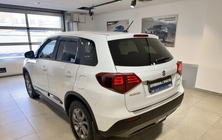 Suzuki Vitara II рестайлинг, 2021 год, 2 400 000 рублей, 4 фотография