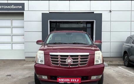Cadillac Escalade III, 2006 год, 1 429 000 рублей, 2 фотография