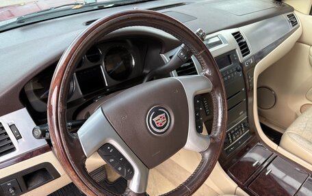 Cadillac Escalade III, 2006 год, 1 429 000 рублей, 14 фотография