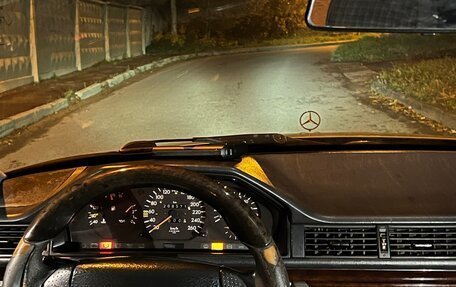 Mercedes-Benz E-Класс, 1994 год, 135 000 рублей, 4 фотография