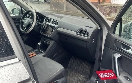 Volkswagen Tiguan II, 2020 год, 2 700 000 рублей, 9 фотография