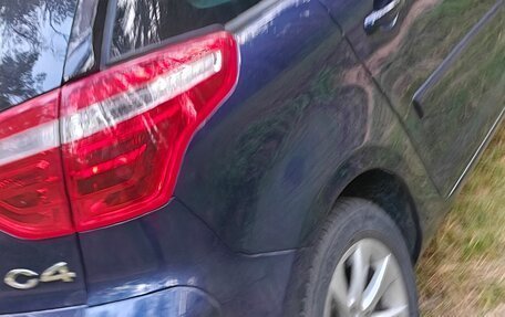 Citroen C4 Picasso II рестайлинг, 2007 год, 320 000 рублей, 12 фотография