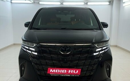 Toyota Alphard, 2024 год, 9 700 000 рублей, 2 фотография